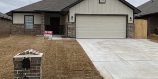 2424 Alta Vista Lane Gallery 1