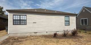 1503 NW Columbia- hot new listing! Gallery 1
