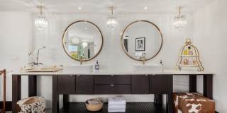 Stunning 7BR House in Camelback Canyon Gallery 44