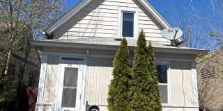 Spacious 3 bedroom 1 Bathroom House Available May 1st! Gallery 1