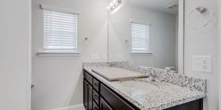 Spacious 3BR End Unit with Modern Finishes Gallery 24