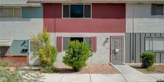 571 Greenbriar Townhouse Way Gallery 1