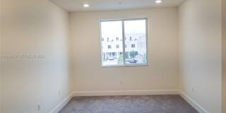 6425 NW 103rd Pl Gallery 11