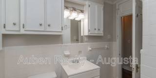 2207 Montclair Street Gallery 17