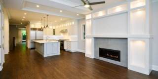 4727 North Winchester Avenue Gallery 1