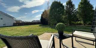 Room in 3 Bedroom Home at Sunburst Ln Gallery 7