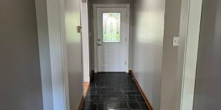 Recently Remodeled 3 Bed / 2 Bath near Mercy Hospital Gallery 4