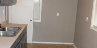 BEAUTIFUL HOME LOCATED CLOSE TO EVERYTHING WITH GARAGE! BEAUTIFUL HOME LOCATED CLOSE TO EVERYTHING WITH GARAGE! Gallery 1