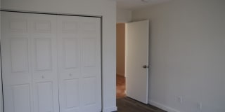 320 Harry Avenue S Gallery 18