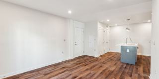 Graduate Pointe Gallery 134