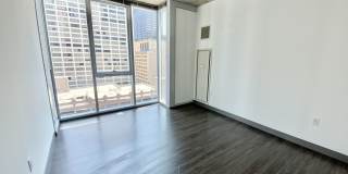 200 N Wells St Gallery 7