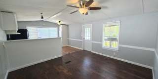 Updated 2BR/1BA Mobile Home Gallery 6
