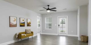 Riverwalk Grand Gallery 10