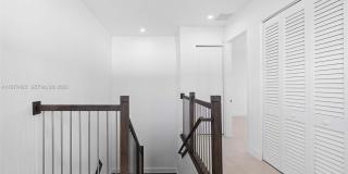 5718 Ashwood Cir W Gallery 99