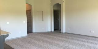 3 Bed | 2 Bath Home - Deer Creek Schools - Storm Shelter - Rockwell Village Addition Gallery 8
