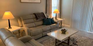 ALMOST NEW 3/2 HOME close to everything!!  BEAUTIFUL WITH LOTS OF UPGRADES! Gallery 9