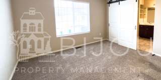 East Woodmen Townhome Gallery 14