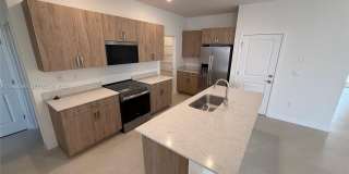 1535 SE 7th Ct Gallery 8