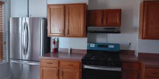 1811 Wallace Avenue Gallery 1