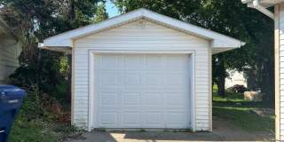 MOVE-IN SPECIAL! $500 OFF FIRST MONTH'S RENT! Large 4-Bedroom, 3-Bathroom House Gallery 29