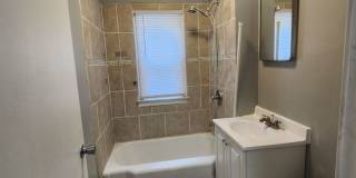 One Level VERY updated Home with (1) Car Garage! Gallery 10