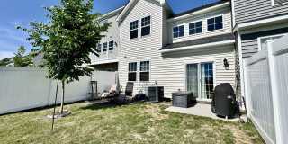 First Time Rental - Ready July 30th! 4 Bedrooms PLUS Loft! Great Views! Dog Park - Stocked Fishing Pond - Playgrounds! Gallery 42