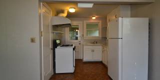 Funky East Side 2 Bedroom Gallery 8