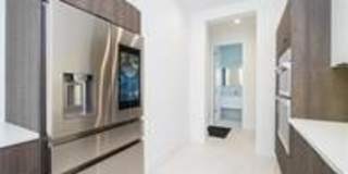 1617 NE 8th Street Gallery 10