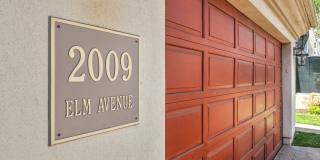 2009 Elm Avenue Gallery 44