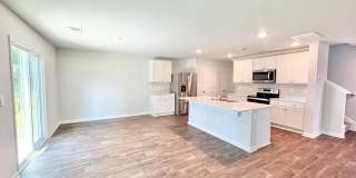Available NOW!! 4 bedroom 2.5 bath home in RINCON, GA!!! Gallery 3