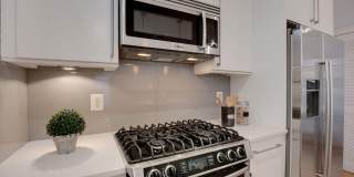 2106 10TH Street NW Gallery 12