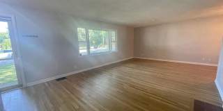 1822 E. 2nd St. Gallery 7