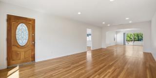 Spacious private backyard! Gallery 10