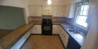 2 BR / 2.5 BA Condo on Forest Hill. Pets Considered. Available Now! Gallery 3