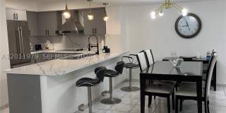 1621 Collins Ave Gallery 3