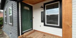 2239 Burnet St Gallery 31