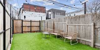 2900 N Damen Ave Gallery 20