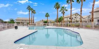 Charming 2 bedroom 2 bathroom townhome Gallery 18