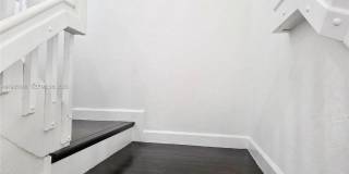 202 NE 36th Ter Gallery 25