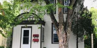 1908 Jackson St NE - 1 Gallery 36