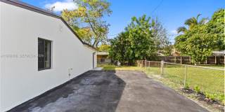 15920 Northwest 17th Court Gallery 3