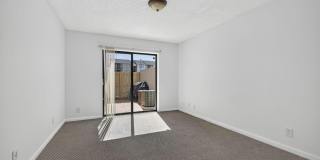 612 Executive Center Drive Gallery 10