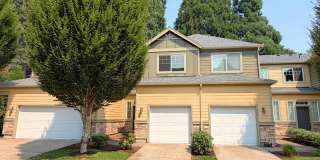 Modern Beaverton 3BR/3BA Townhome with Garage Near Nike & Intel Modern Beaverton 3BR/3BA Townhome with Garage Near Nike & Intel Gallery 1