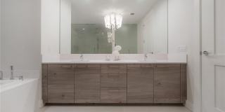 2103 BAYSHORE BOULEVARD Gallery 32