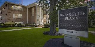 Briarcliff Plaza Gallery 21