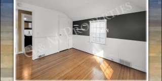 4-Bedroom Home Rental - Walk to Strong Hospital!! Gallery 23