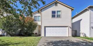 Stylish Yelm Home with A/C, Butcher Block Counters  Fully Fenced Yard! Gallery 1