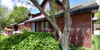 31 STRATFORD HALL Circle Gallery 41