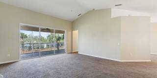 Spacious 3BR Townhome in Fort Myers Gallery 1