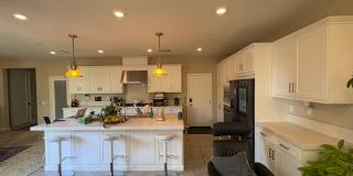 Elegant 3BR/2.5BA Condo in Carlsbad Gallery 4